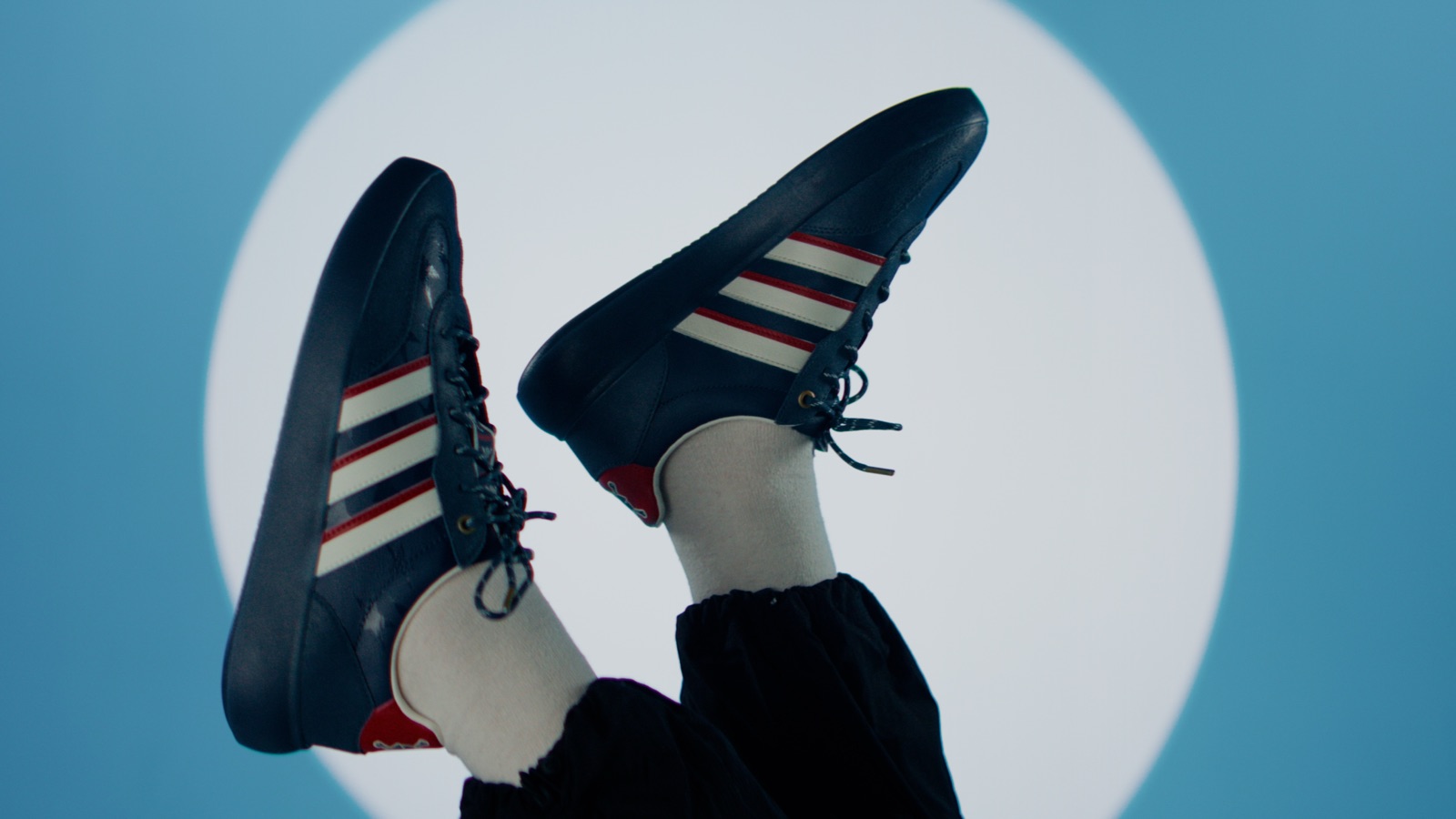 Iconic shoe — spotlight